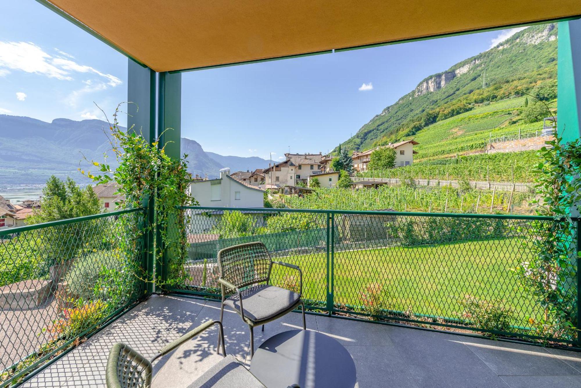 Deluxe Double Room,1645728189:JPEG